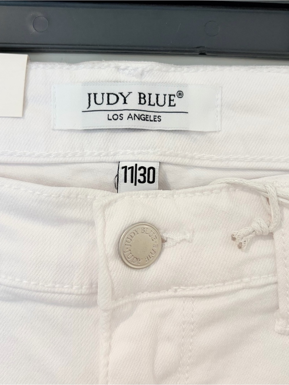 Judy Blue White Distressed Boyfriend Jeans Coastal Cowgirl Y2K 11/30 - Picture 2 of 16